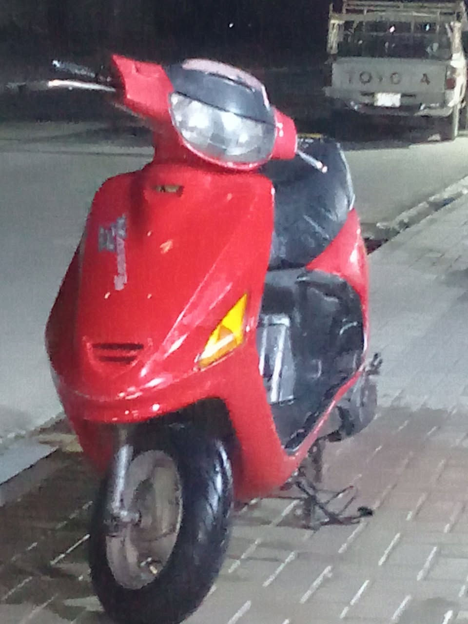 سلام عليكم
فرشه فحل بنز...لبيع 

دراجه خير من الله 

كهربائيات كله شغاله 

دراجه نازله من حاويه قبل شهرين  

محرك ناعم كلش 

دراجه احله من صور 

سعر 500 وبيه مجال++أو مراوس بيراني 

***********
