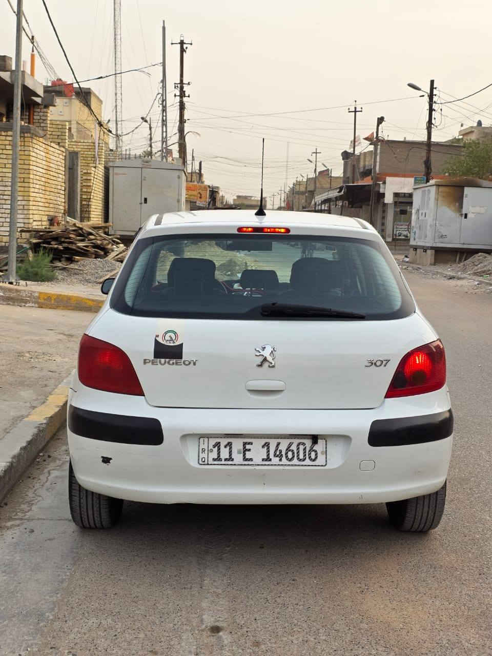 سلام عليكم
بيجو 307 فرنسي 
بسمي السياره
تحويل ثاني يوم
موديل 2005 
محرك 1600
شاشة اندرويد
كير محرك خير من الله
تدفئه تبريد شغال وخير من الله 
تخم تأير جديد سياره جاهزه
  مناقصها شي
 السعر 60 وبيها مجال
***********
