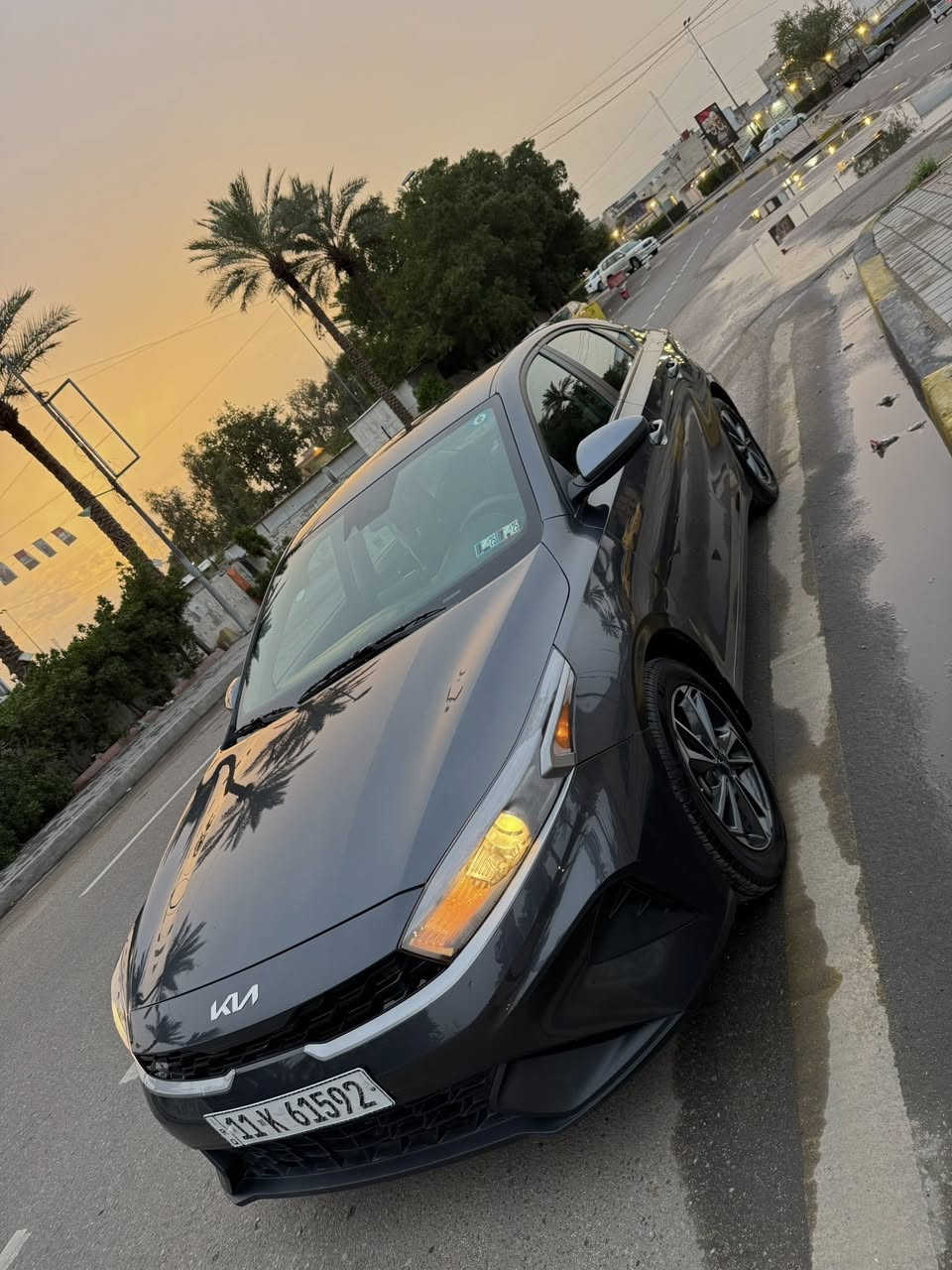 السلام عليكم ، عيد فطر مبارك 
كيا فورتي موديل 2024 جديدة جداً
ماشية السيارة 22 الف 
مكينة 2000
حادثه في امريكا دعامية فقط حتى راديترات ما واصله وصور الحادث داخل المنشور وصار بيه طخه بسيطة في الجاملغ الايمن وبدلته اصلي نفس اللون 
مواصفات عادية شاشة كامرا رادار تحديد مسار تحكم ستيرن 
السعر 158 وبيه مجال 
للتواصل *********** خالد الجبوري 
مكان السياره بغداد الاعظمية
