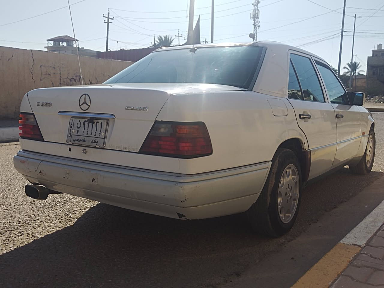 متاح سياره مارسدس بيبي دب موديل ١٩٩٣ بسمي مكاني كربلاء سياره جهازه من كلشي كهربايات كلها شغاله سنويتها لغايه ٢٠٢٨ السعر ٦٢ ورقه وبيها مجال  للاستفسار الاتصال على الرقم ***********
