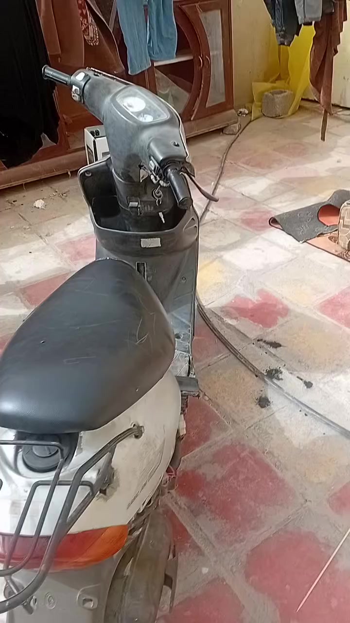 سلام عليكم بيجي البيع المكان ناصريه المركز حيور سعر 175 وبيه مجال خاص مفتوح ***********
