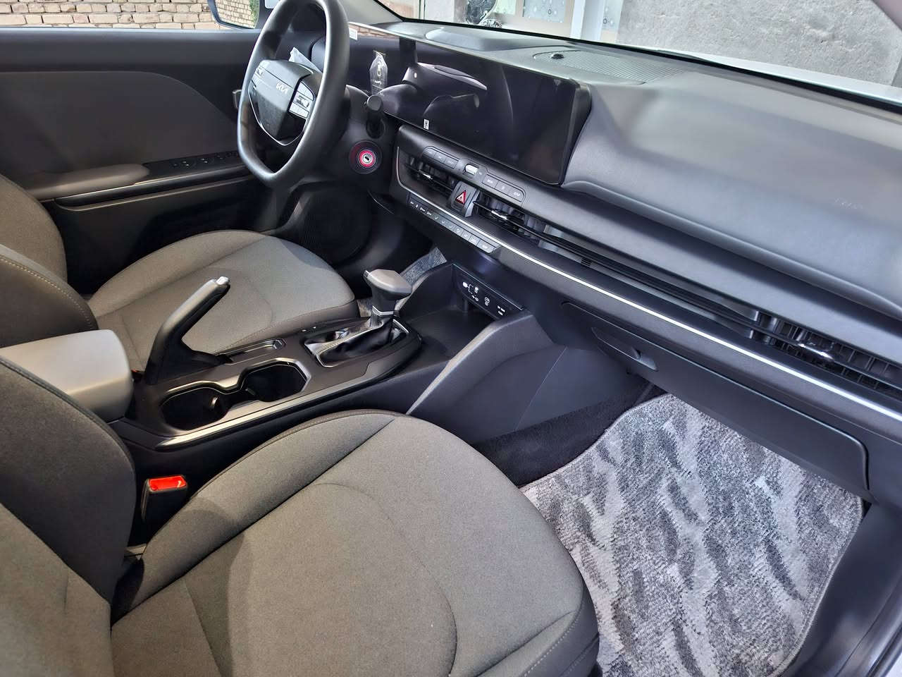 كيا سيراتو k4  خليجي موديل ٢٠٢٥ ماشيه ٣٠٠٠ رقم بغداد السعر ١٨٨ مكينه ٢٠٠٠ دوش حساس امامي وخلفي دشبول سورنتو ايباد شاشه وكاميرا تبريد قطعتين ٣ انظمة قياده اشارة مرايه سويج مكانها السماوة الرميثه للاستفسار الاتصال عالرقم ***********
