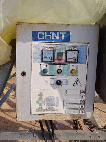 ⚡🚰 صيانة بوردات سيطرة لمضخات ومرشّات في صحراء كربلاء

تم بحمد الله تنفيذ أعمال صيانة لبوردات السيطرة الخاصة بالمضخات والمرشّات في منطقة صحراء كربلاء، مع فحص المنظومة، ومعالجة الأخطاء اللي سببت توقف بعض الخطوط.

الشغل شمل:
🔧 فحص البوردات الكهربائية ومعالجة القطوع.
🔧 إعادة تنظيم الربط وتصحيح الأخطاء القديمة.
🔧 صيانة الكونتاكتورات، الأوفرلود، وحمايات البورد.
🔧 التأكد من سلامة خطوط التغذية وتحسين الأداء العام للنظام.

واحنا مستعدين نوصل لأي مكان داخل كربلاء ونقدم:
✔️ صيانة بوردات السيطرة
✔️ إنشاء بوردات جديدة حسب الطلب
✔️ تأسيسات كهربائية كاملة للمضخات، المرشّات، والمواقع الميدانية
م / كان العمل فقط حل المشاكل وتشغيل المضخات و المرشات في ما بعد يتم استبدال بوردات بعد موسم الحصاد

🔌 البخيت للأنظمة الذكية والتأسيسات الكهربائية
✍️ بإشراف المهندس مرتضى
📞 ***********
📞 ***********
