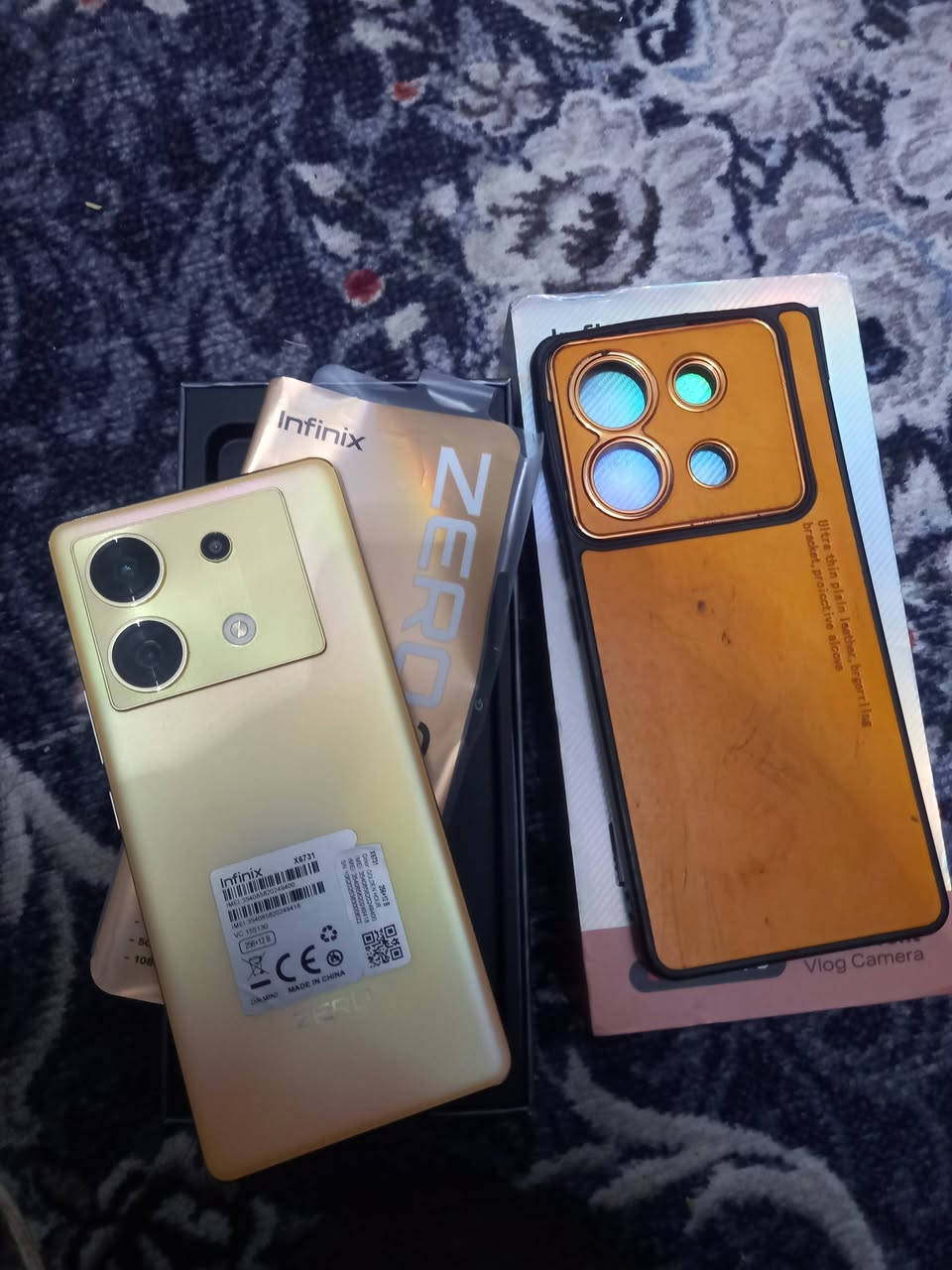 سلام عليكم جهاز للبيع   مستعمل شي قليل  سعره ب ٢٢٥ وبيه مجال  مكان دوره ميكانيك هاتف ***********
