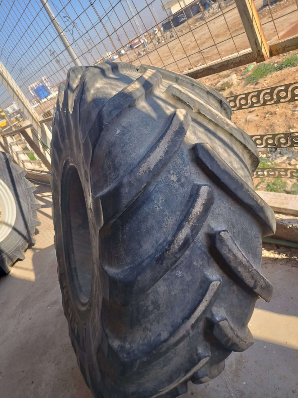 للبيع تاير شركه  تك واحد حجم 26/نضيف كلش
مكان واسط قضاء الصويرة 
***********
