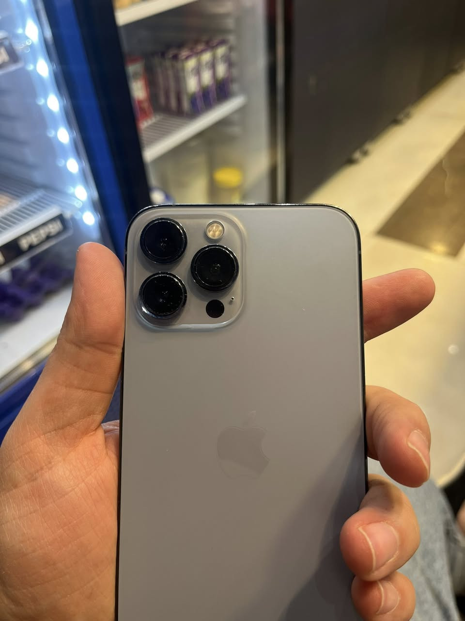 ايفون ١٣ برو ماكس للبيع ذاكرة 256  البطارية 79% جهاز نظيف كارتونة موجودة بس مغير بي سبيكر السعر ٦٥٠ قفل


**إذا كنت صاحب هذا الإعلان وتريد حذفه لأي سبب، رجاءا أرسل رسالة إلى الدعم الفني**