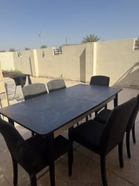 طاولة طعام ٦ كراسي • ماكسي مول • نظافة ٩٥٪