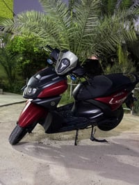 ZR مديل 22 مرقم وسنويه بس مو ب اسمي ونضيفه ومامفتوح ولا برغي بيه السعر...