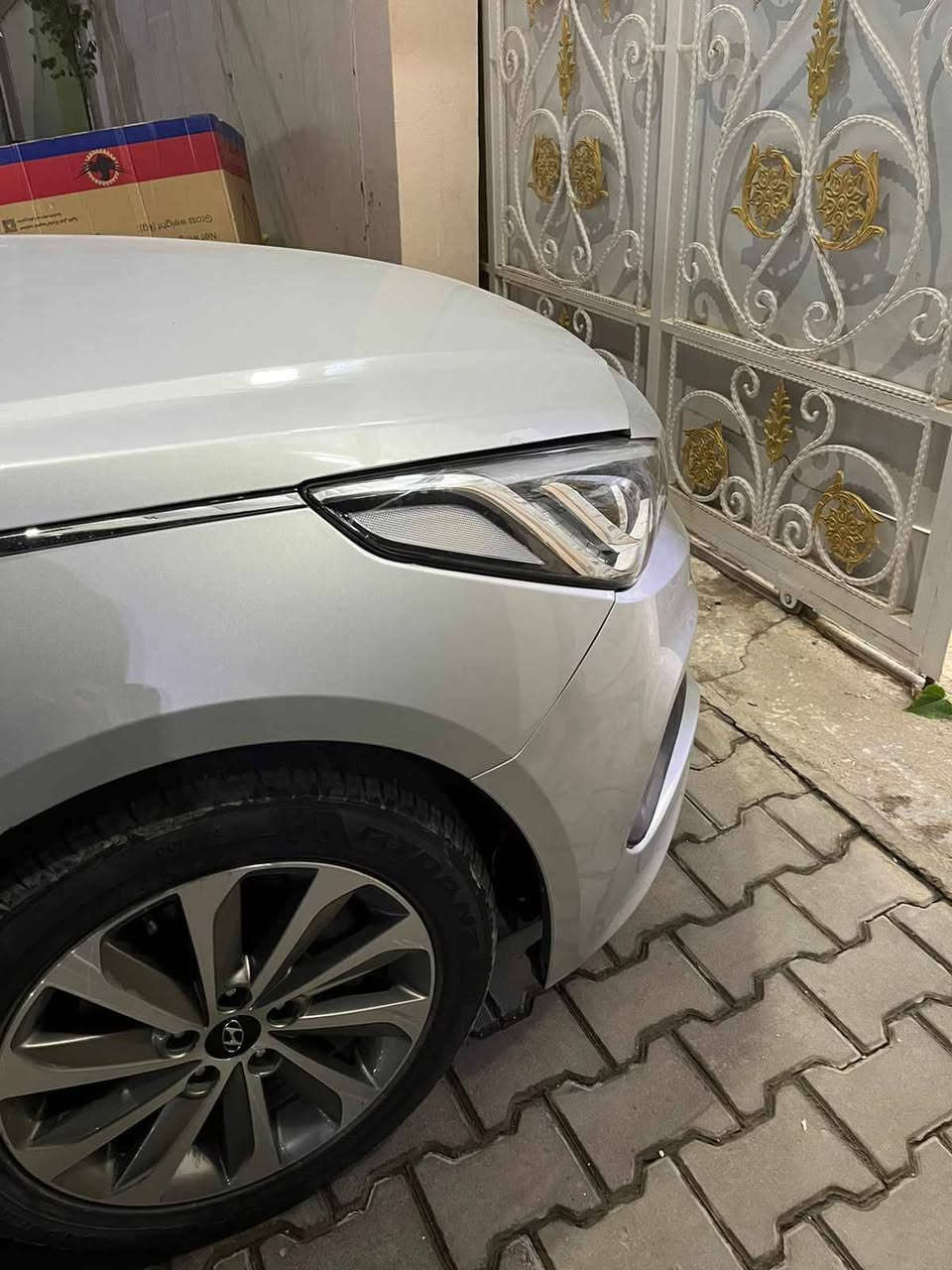 سوناتا 2015
سبورت فول عدا الفتحه 
جاملغ وبنيد امريكا وباب صبغ هنا 
سنويه بأسمي ماساقطه 
مكاني السياره النجف 
***********
***********
125 وبيه مجال
