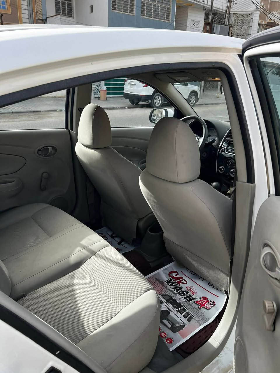 السلام عليكم سني موديل 22 هندي بليته زركه ماشيه ٧٥ ك بي بارد بل جاملغ الخلفي قليل 
لاستفسار الاتصال *********** النجف, العراق
