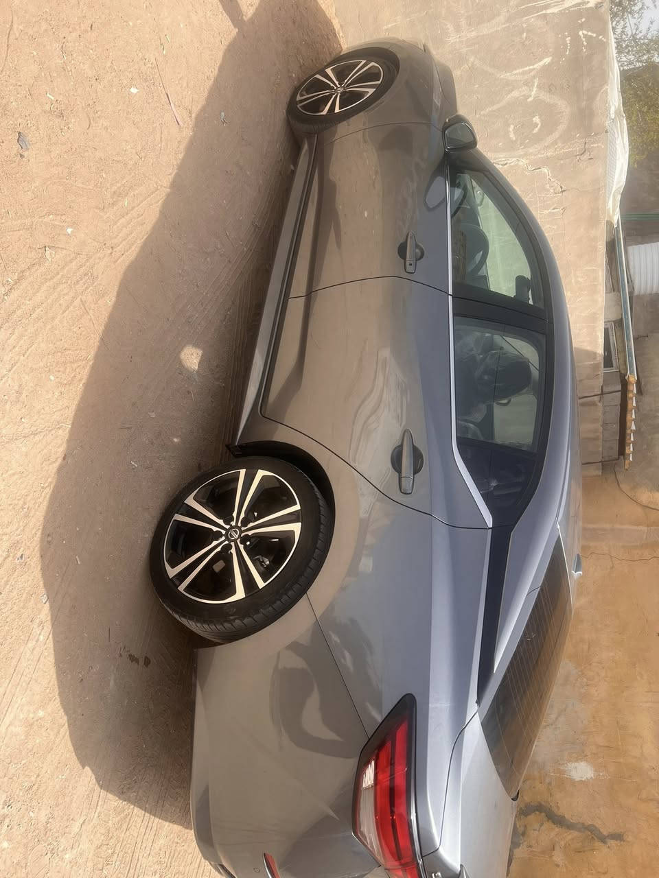 للبيع او المراوس نيسان سنترا معوقين كربلاء حادثها باب ماشية ٧٣ الف صور الحادث بالمنشور سعرها 135  بيها مجال مكان كربلاء الحسينية 
***********
