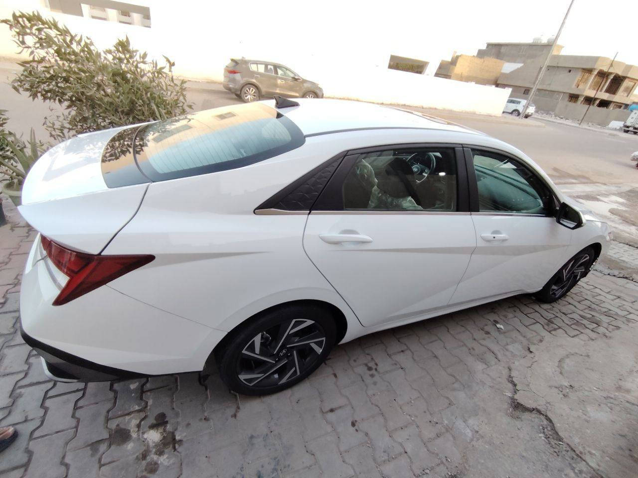 النترا للبيع 2024 وارد امريكي SEL📍 المكان: بغداد
📌 المواصفات:
- حادث موضح بالصور
- فئة SEL
- بصمة + بانوراما 🌟
- مرقم بغداد
- بدون أي قطرة صبغ

📞 للاستفسار:
***********
***********
