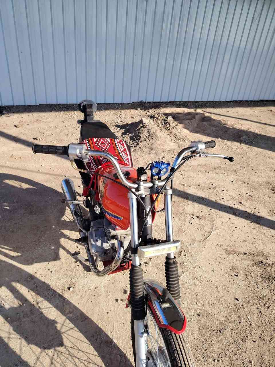 دراجه للبيع اوراق أصولي تخم وياله جدد مبدل فقط بستم تعمير ٢٣ السعر ٦٠٠ بيها مجال بسيط 
***********
