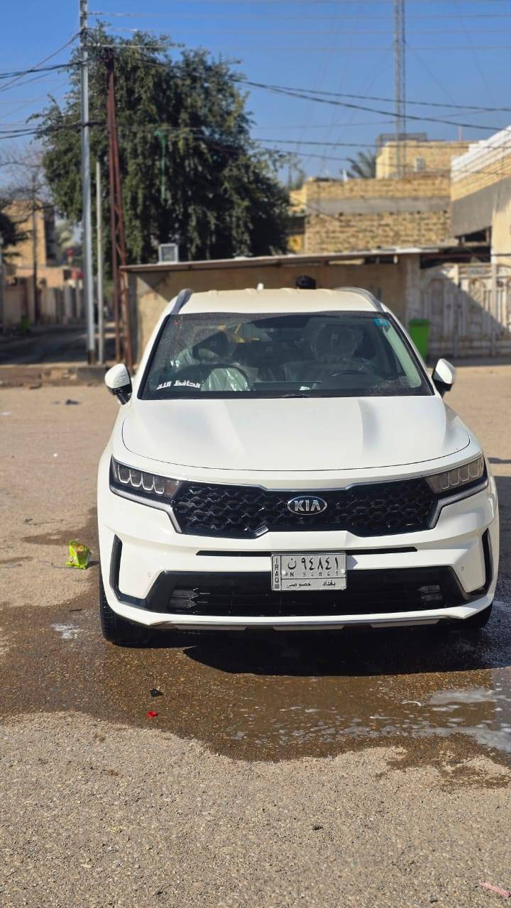 السلام وعليكم  
سورنتو خليجي  2021
 سياره كفاله عامه وضع شركه 
سبير ما نازل سبعه راكب م
رقم بغداد مشروع وطني 

السياره ماشيه 90 الف جديده كلش

مكان سياره العماره مركز 

السعر /// 277

اللاتصال ***********

المواصفات 

بصمه + بصمه ابواب 

تشغيل عن بعد 

6 سلندر 

7 راكب 

شفتات مقود 

جنطه كهرباء 

كشنات كهرباء 

مري شفط 

كامره خلفيه دواره 

حساس امامي وخلفي 

شاشه 

تبريد بيانو  

اوتو هولد

مود رايف

برد خلفيه

3 قطع تبريد 

اشاير بالمري
