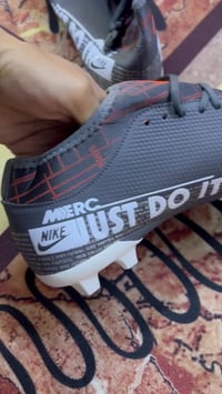 رصاصي • مقاس ٤٤ • سعر مناسب