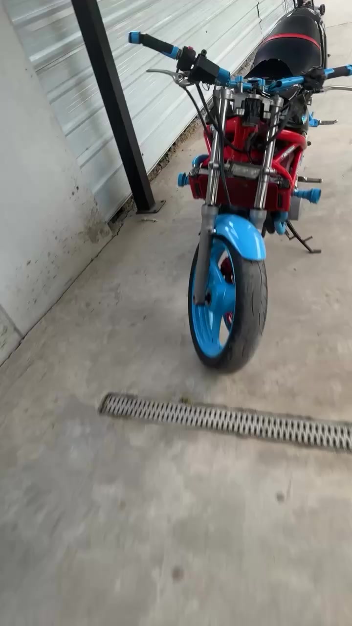 سلام عليكم دراجه بانده لبيع مكينه ربع  الدراجه مكفوله مكاني بغداد واي ستفسار خاص (***********)
 متوفر واتساب .
