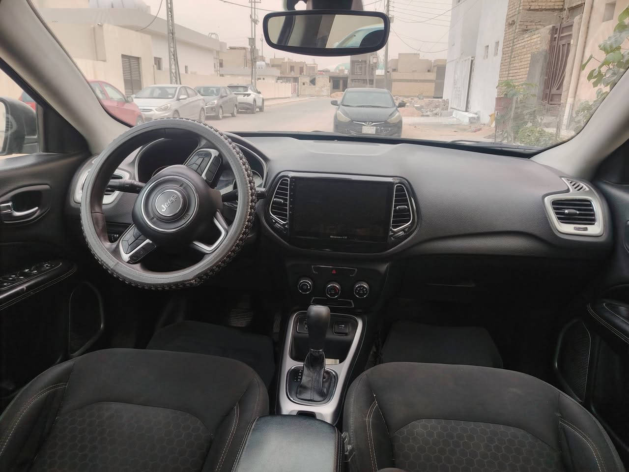 السلام عليكم جيب كومباس موديل ٢٠١٨ مكفوله بيه بس بارد السعر ١١٨ ورقه وبيه مجال مكان السياره كربلاء ***********
