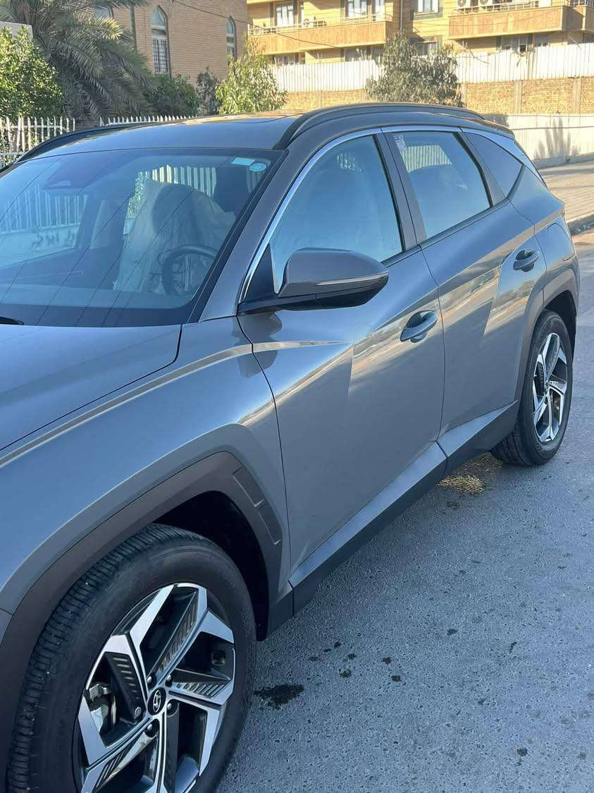 السلام عليكم من رخصه الادمن الكروب توسان للبيع وارد امريكي موديل 2024 السياره فول مواصفات حادثة بارد بل قبق جنطه على كد شبرين السياره الله شاهد نظيفه فول السعر 22 الف وبيه مجال.  المكان بغداد_الاعـظمـيه الرقم: *********** او *********** اتصلوا على اي رقم نجاوبكم
