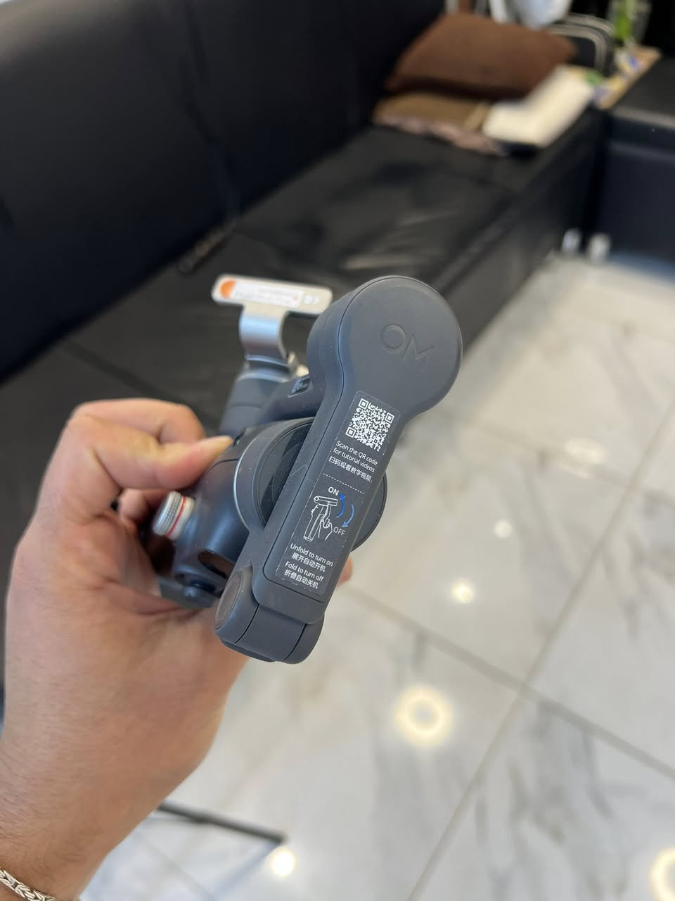 اوزمو
السلام عليكم

‏Dji osmo  Mobile 7p

مع كامل ملحقاته

كاميرا التتبع

جنطة

شاحنة

مدة الاستخدام شهر وقليل جدا 

رقم التلفون ***********

السعر175 الف دينار قفل
