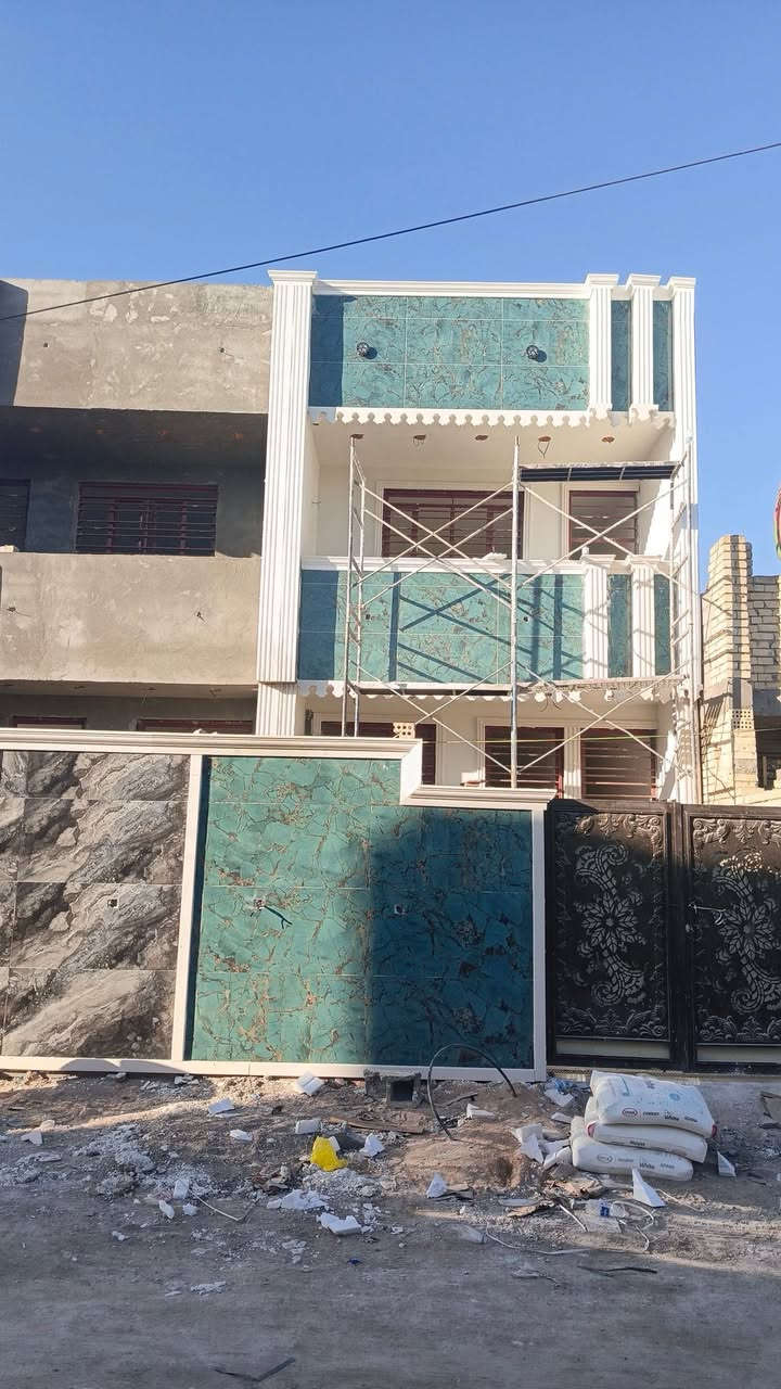 السلام عليكم خلفه لبخ وتطعيم 
مكاني بغداد باسعار مناسبه 
لبخ جراره تشميع تصفير لبخ ونثر شغل درجه اولى 
الرقم ***********
