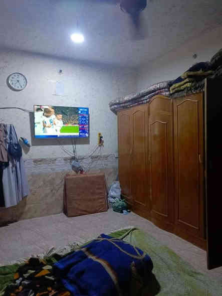 السلام عليكم...
بيت للبيع 150 متر طابقين يناء طابوق سقف صب يحتوي البيت على اربع غرف نوم و استقبال و صالة ومطبخ وصحيات داخلية وخارجية واجه البيت 12 متر و النزال 12 البيت مربع 
جنس العقار طابو سند 25 اقرار محكمة 
العنوان كربلاء المقدسة حي الامام علي مقابل الجاير قرب مدينه العاب السندباد 
الموقع مميز تصلح حسينية للزوار 
السعر المطلوب 180 مليون و بي مجال للشراي 
اي استفسار عن العقار أو السعر اتصال على الارقام التاليه 
***********
***********
