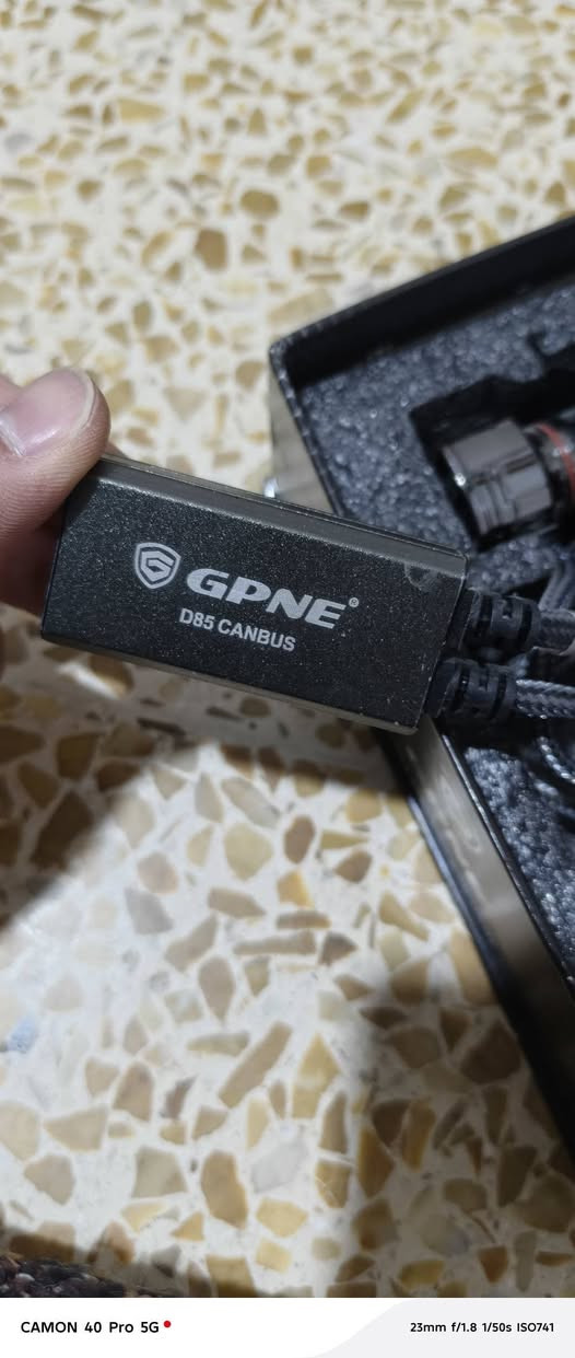 السلام عليكم للبيع زنونH4 جديد كلش قوي ترهم سيارات اوبل شراي اتصل ع رقم ***********
