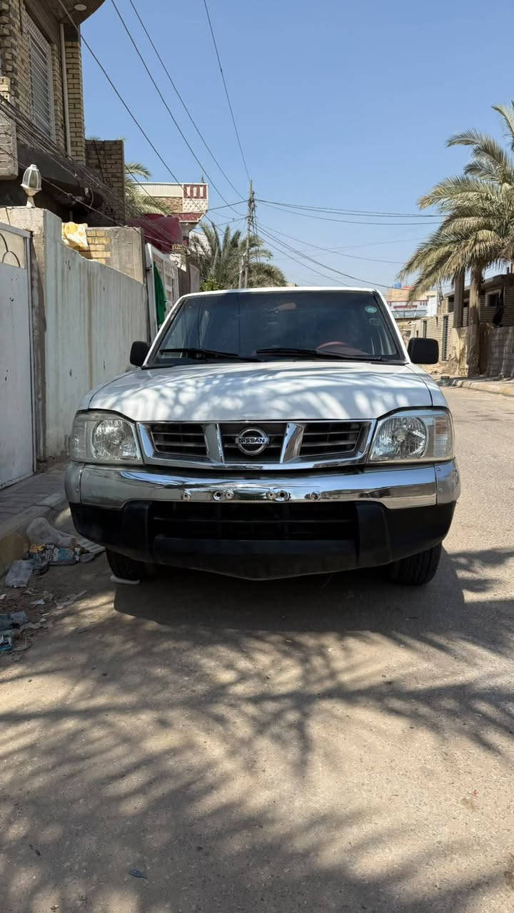 السلام عليكم بيكم نيسان السياره حلوه ونضيفه السعر ٤٥ وبيه مجال للسفسار ***********
