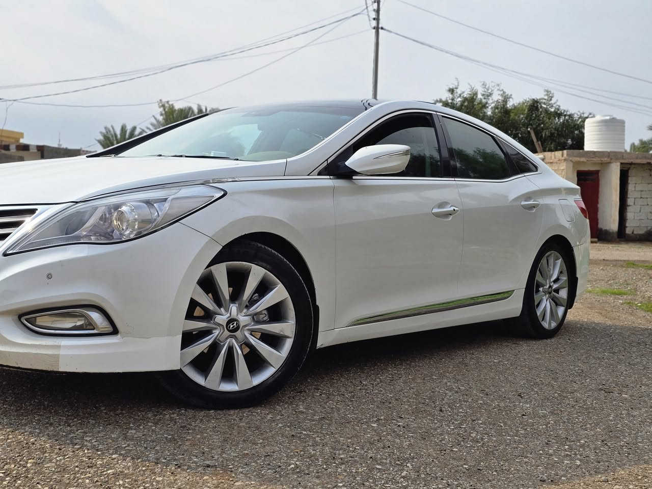 رقم سليمانيه تحويل ثاني يوم
محرك 6/3000 
ماشية 200 الف حقيقي 
بنوراما +تحكم ستيرن 
تبريد قطعتين 
بردة خلفية كهربائيه بلاد 
كشنات كهربائيه جلد 
سياره بيه منضومة غاز انسه الصرف 
السياره ستخدام شخصي كلشي مناقصه 
محرك كير تبريد صدر أمامي خلفي بشرط 
السياره عليه أدامه كامله 
السونار داخل المنشور 
مكاني ديالى المقدادية 
السعر المطلوب 138 
***********
