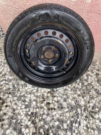 عندي تاير ويل 15 نضيف السعر 50الف المكان بغداد الامين الثانيه   077216...