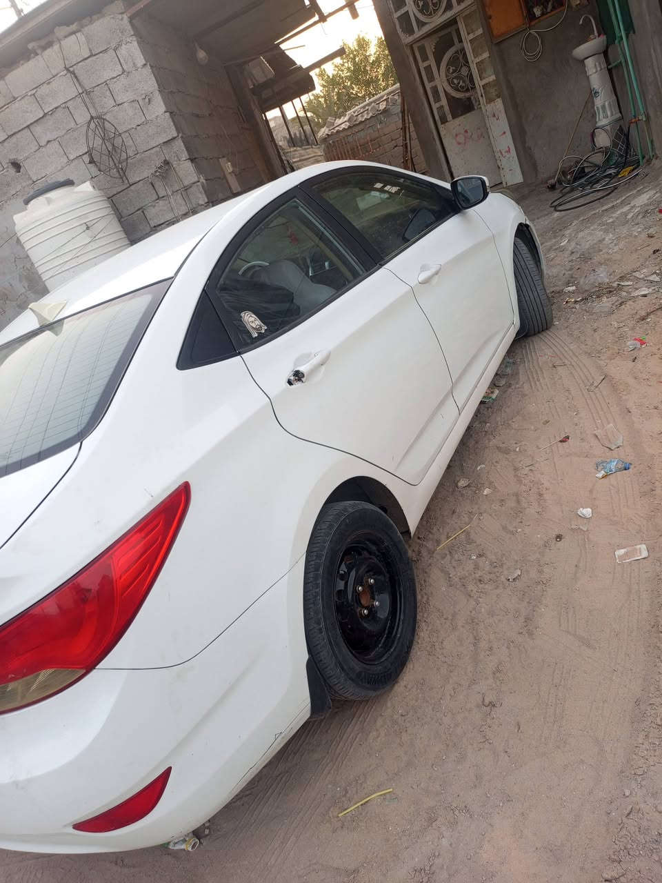 اكسنت 2011 ب75 بيه مجال ***********
