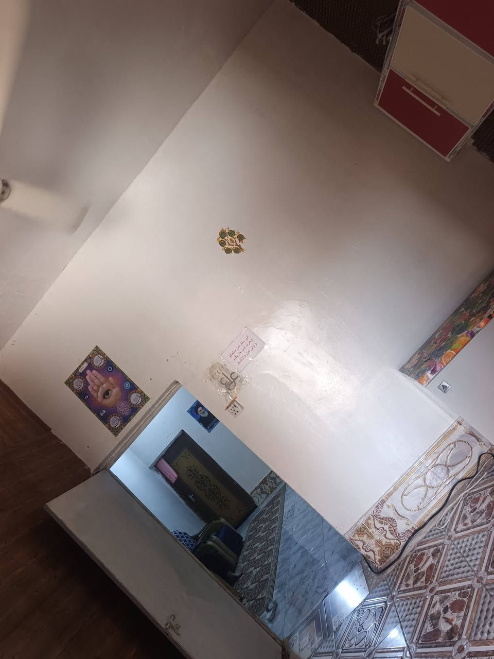 بيت زراعي للبيع
بالقرب من جامع شبيب نهاية شارع 30 صوب بني ركاب
مساحة البيت 220 متر
يحتوي على 3غرف نوم وصاله ومطبخ واستقبال وصحيات
وطارمه كبيرة 
صالة 6×5 
استقبال 7×3
السعر 50مليون وبي مجال قليل
للتواصل *********** اتصال او واتساب
