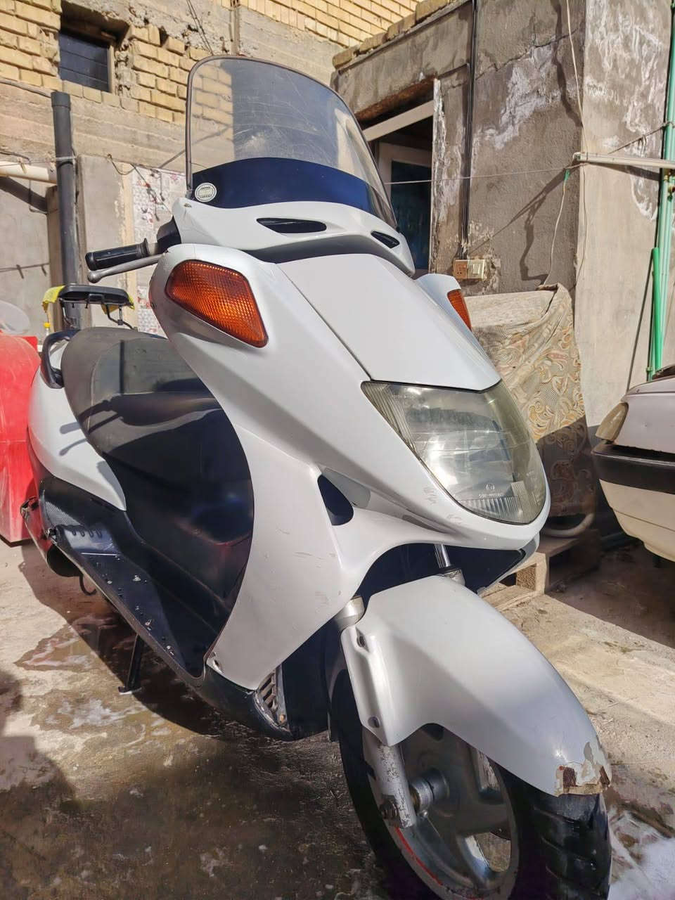 السلام عليكم ورحمه الله وبركاته 💫
للبيع دراجه فور سايد 🛵
دراجه كاملا مكمله من محرك وكهربائيات شرط الفحص 
دراجه مفتوحه مره وحده قبل شهر وخير من الله شرط الفحص دراجه مالك أول يعني مامتعوبه مال جني 🟩 
دراجه عليه اضافات وكماليات مامذكوره بل منشور🟩
دراجه صنع ياباني ياماها 🟩
دراجه معدل وشلعه 🟩
سرعه دراجه 140🟩
بيه هواي أشياء مامذكوره بل منشور 🟩 
السعر :650💰
العنوان بابل قضاء المسيب 🟩
الاستفسار عن دراجه اتصال على الرقم 
***********📞

ملاحظه  (مكلف بل نشر )
