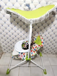 مرجيحة أطفال • حتى ٣ سنوات • تصير كرسي طعام