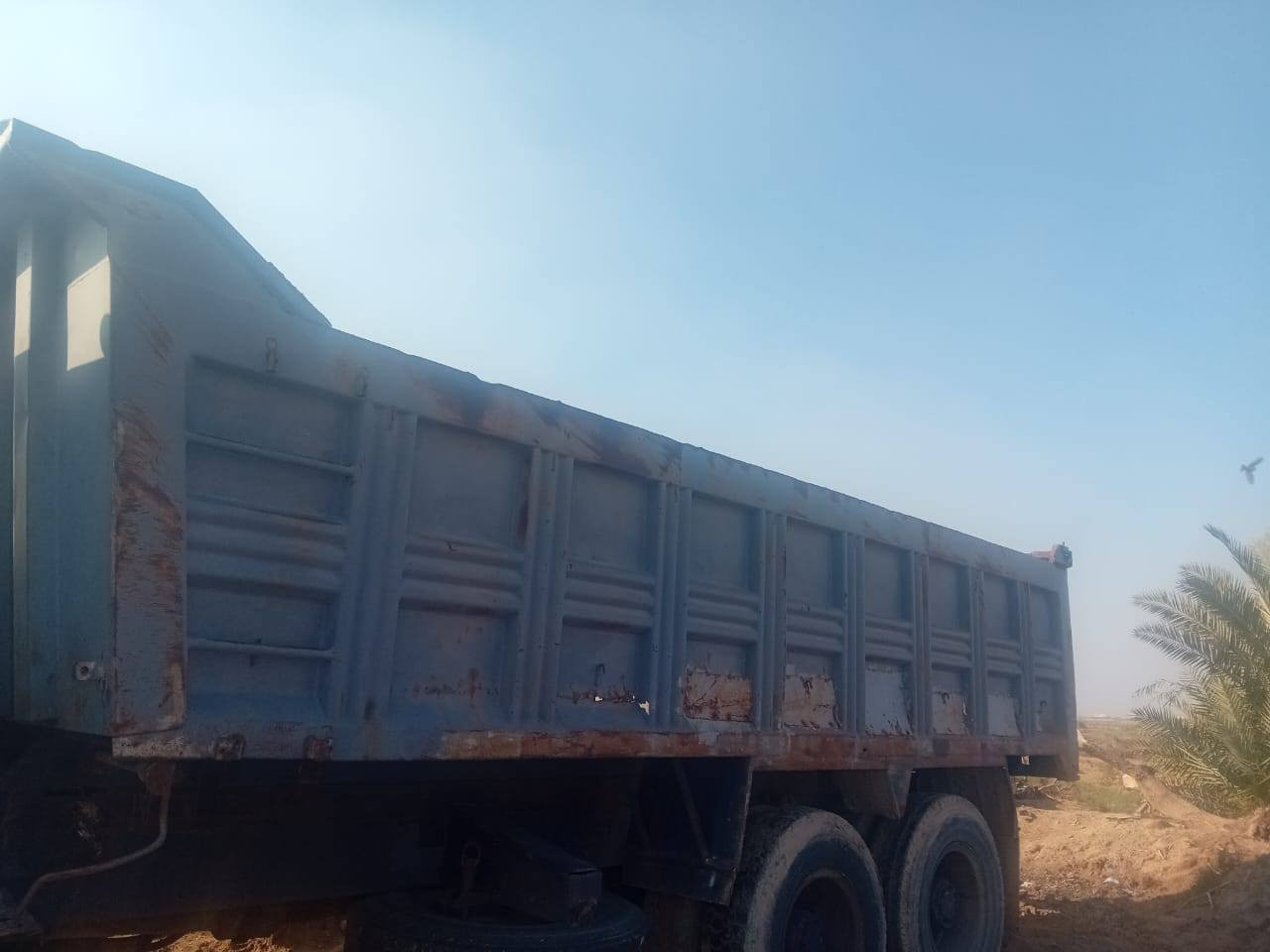 السلام عليكم 
للبيع بدي ابو العلم كامل دبل شاصي ونج جديد بي شويه اخياسات مكانه واسط نعمانيه للاستفسار اتصل
‎***********
