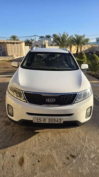 سورنتو ٢٠١٤ • ٧ راكب • الرمادي