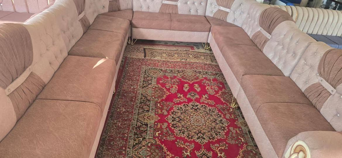 تخم ديوان قياس ١١متر ونص 14 نفر  يجي 7 قطع مستخدم نضيف اخو الجديد مابي اي خلل رجل حديد  سعره 450 

العنوان نجف حي الرحمه شارع عشرين مجمع العائله او مجمع ابو محمد *********** النجف, العراق
