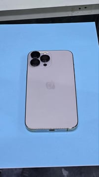 آيفون ١٣ برو ماكس • ٢٥٦ • بطاريه ٨٤