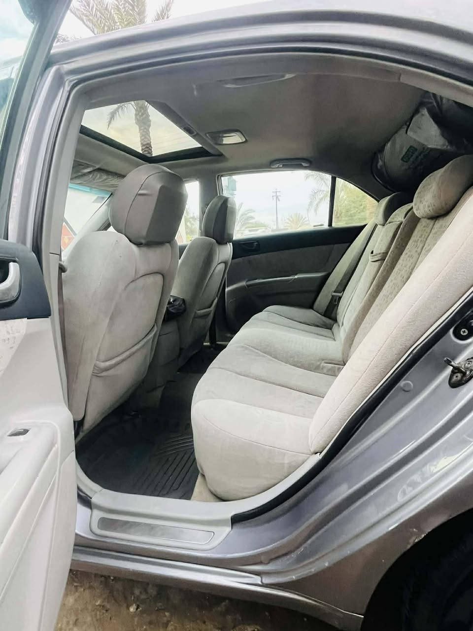 السلام عليكم سوناته مقدس  2006محرك 6سته مصبوغه حزام جماليه بدون قماره وبدون دواخل محرك بحاله جيده تبريد منضومه جيدة فقط غاز چبنة  كمبريسر هزه ولوحات جديدة السياره بسمي فتحة سقف شاشه وكامره تحكم ستيرن  السعر( 85)وبيهة مجال العنواب بغداد ابوغريب ///رقم الهاتف ***********
