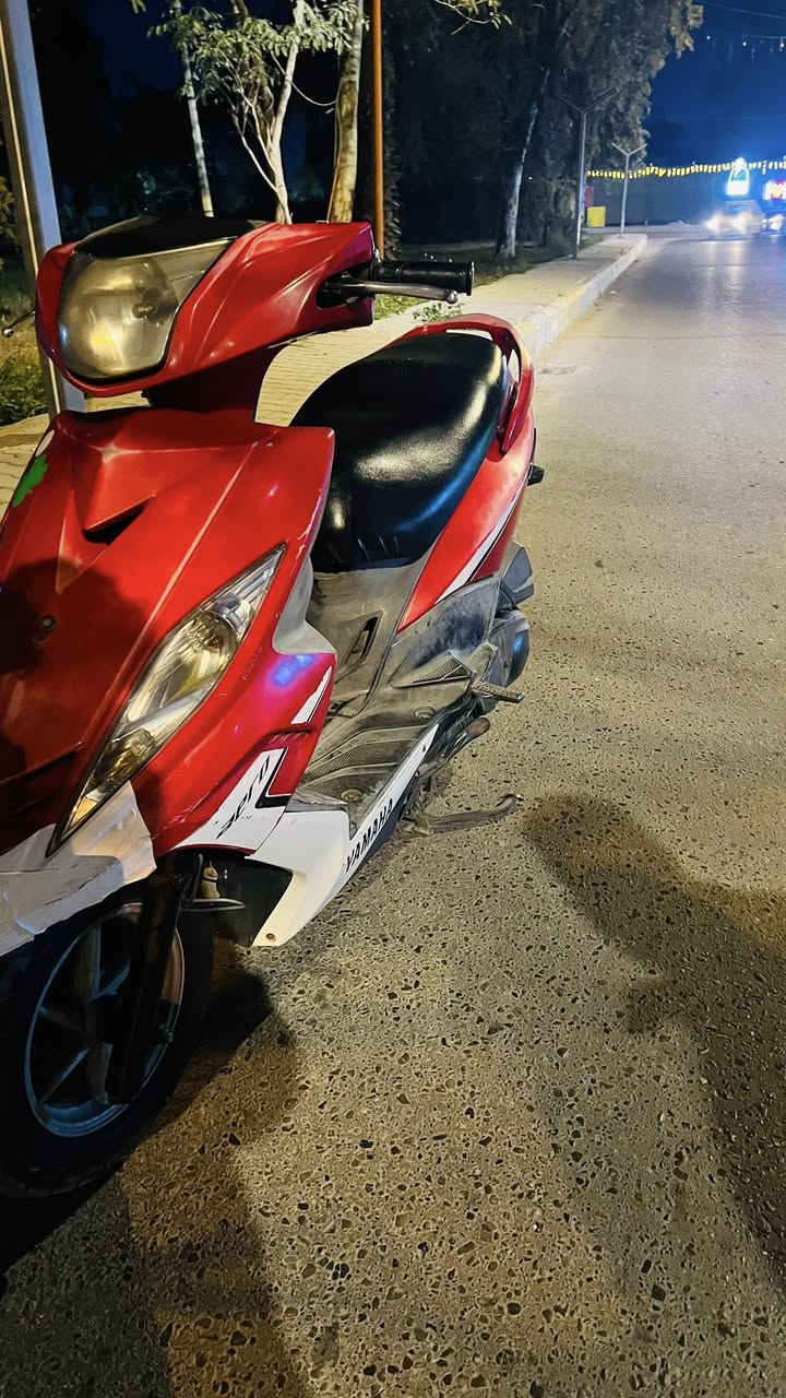 السلام وعليكم جيتي ار للبيع دراجه بلاديه كفاله المكينه شلعه ومعدل كلشي شغال السعر خاص ***********
