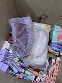 عندي بوكس حبيعة بخسارة سعرة الاصلي مليون ونص وحبيعة ب 700 و 650 قفل لل...