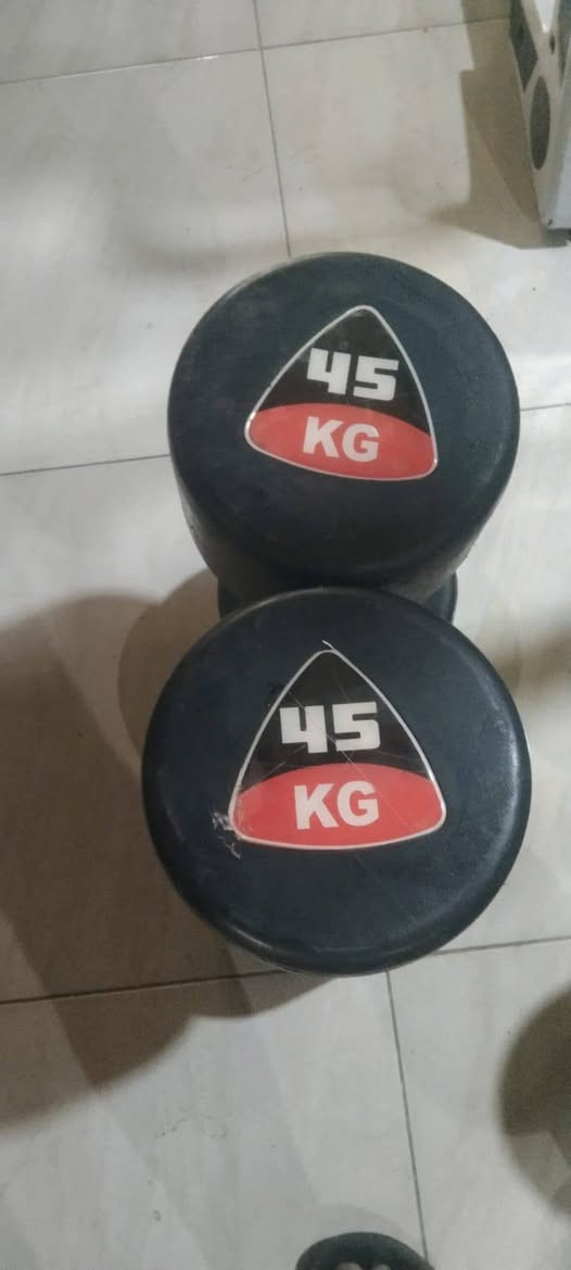 متوفر طقم جولة ٢٠٠ك  ودمبلين ٤٥ك للبيع بسعر لقطه ت 01004632207ك محمد حسن


**إذا كنت صاحب هذا الإعلان وتريد حذفه لأي سبب، رجاءا أرسل رسالة إلى الدعم الفني**