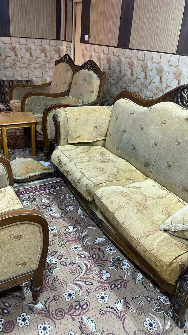 سلام عليكم  تخم للبيع.  هاي صوره  واضحه. سعر 175بي مجال  العنوان حي الزيتون مقابل مطعم الرواجح


**إذا كنت صاحب هذا الإعلان وتريد حذفه لأي سبب، رجاءا أرسل رسالة إلى الدعم الفني**