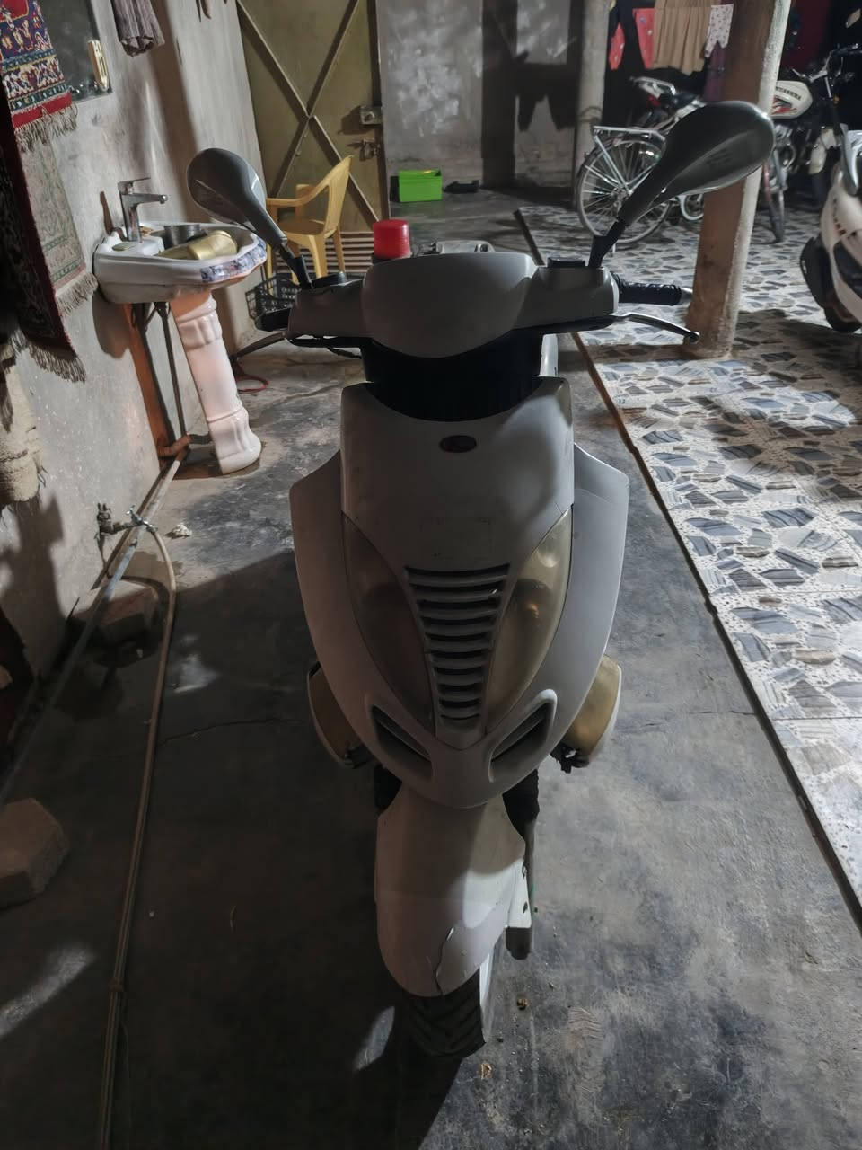 دراجه كايمكو  للبيع السعر 150 بيه مجال جديده كهربائيات كله شغاله مكفوله من كلشي عنواني الرمادي شارع 20 للاستفسار على رقم ***********
