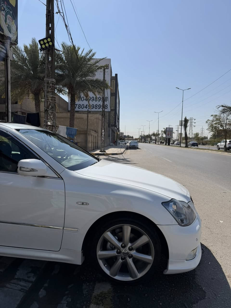 سلام عليكم 
للبيع او مراوس
لنوع تيوتا كراون شاهينه
سنه الصنع 2007
لون ابيض صدفي 
رقم انبار((مبايعات)) وكاله سنويه 2028 
ضرر سياره كص قماره
و جاملغ خلفي بل يابان فقط
مواصفات 
شاصي 84 لمرغوب 
1/بصمه رصاصيه
2/:3دكم اصل
3/فتحه سقف
4/تحويرته نجف فوك وجوه
5/دشبول امارات
6/مكينه جديده
7/كير جديد
8/تبريد ثلج
9/حداديه جديده
10/كهربائيات كله شغاله
11/تخم تاير جديد
12/ويل دنك اكروم جديد
سياره جاهزه وحله من صوره وترايه
مال زيرو تجي وشوفها
تفاصيل ☝🏽وموصفات ☝🏽كامله
السعر ول عنوان
السعر(103)وبيه مجال 
العنوان النجف/الكوفه
لاتصال***********
