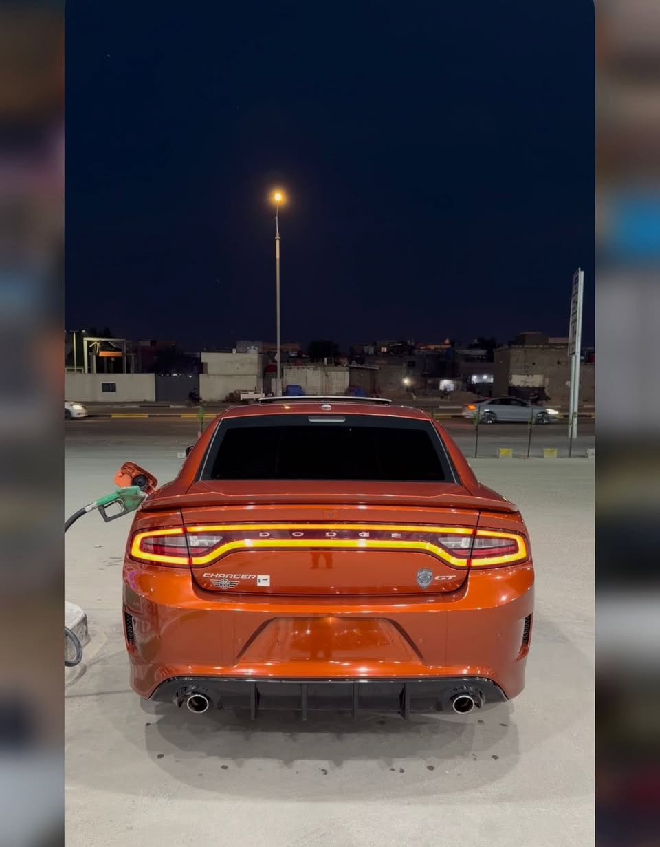 السلام عليكم ..
جارجر GT مديل 2021 خليجي وكاله 

هارلم كفاله عامه لون مميز مشمشي 

السياره جديده مال بيت سفر مارايحين 

بيها بس بالداخل ماشيـه 54 تخم تايرات جدد رقم أربيل .

ملاحظه ( السياره بيه فقط مكانين بارد )

السعر 285 وبيها مجال قليل للشراي .

للإستفسار *********** .
