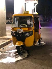 تكتك للبيع 2020 رقم وسنويه المكان بغداد مدينت الصدر السعر 5 و700وبيها ...