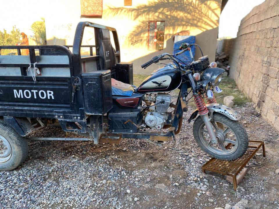 السلام عليكم ستوته بودي جبير للبيع مووديل ٢٠٢٣ مغلف بودي كامله مكمله
ماعدا محرك كايم 
السعر ١٢٠٠٠٠ 
مليون وميتين 
مكاناها سديره 
 ***********
