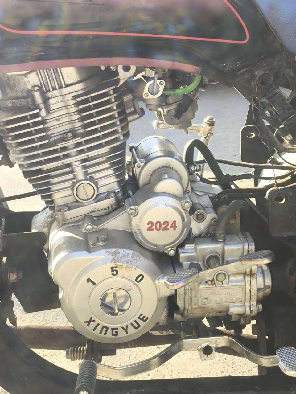 سلام عليكم ستوته للبيع 2014محرك 24 سعر 750رقم ***********
