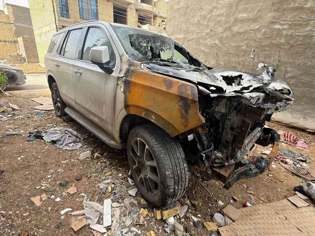 السلام عليكم
اخوان الحلال راحلكم فدوه 
هيه واكفه السياره وكبت يجفيكم الشر
الحمد لله على كل حال
الحرك صار فقط بلبجم
هيه فئه rst فول موصفات
اربع كامرات بانوراما كلشي بيه
ابيعه على وضعه
مكينته 5300
رقم بغداد بسمي
وكير ومحرك عل اكثر مابيهم شي
الي تفيده يتصل
اخوان خاص ما اجاوب الي يريده يتصل
‭***********‬
