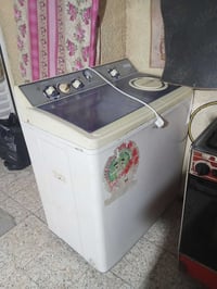 غسالة ملابس • للبيع